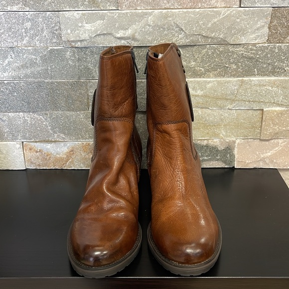 Clarks Women's Maymie Skye Boot (50) - Picture 9 of 14